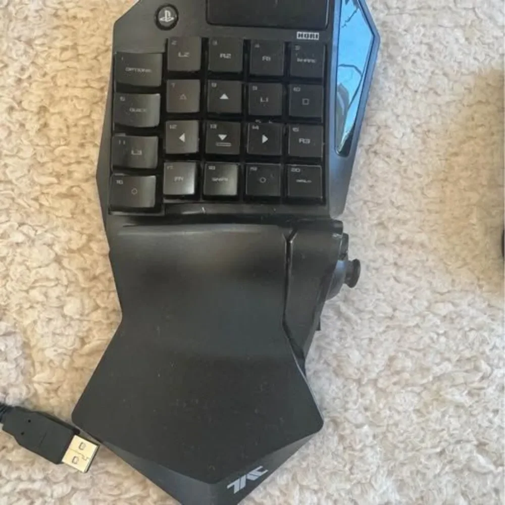 Unbranded wired gaming